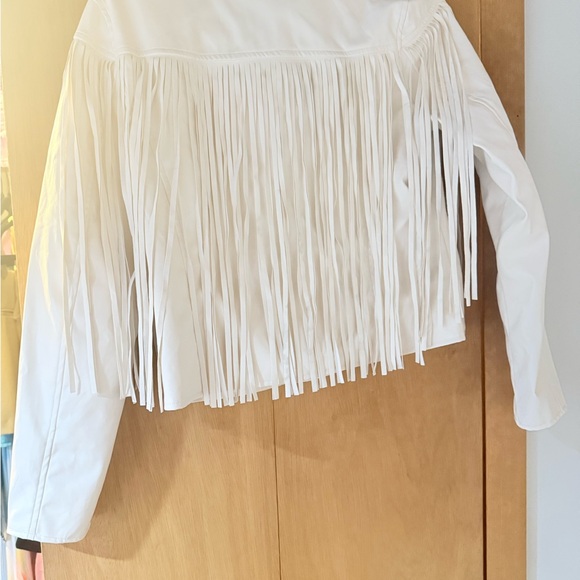 Stylish White Fringe Leather Jacket - Picture 3 of 3